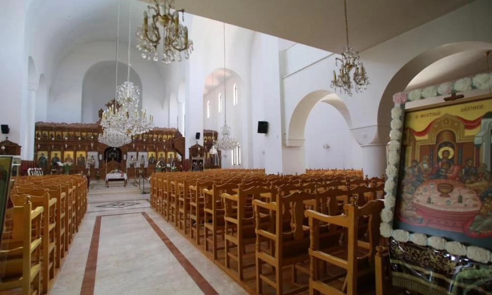 Κύπρος: Εκκλησιασμό πιστών τις Κυριακές και τις μεγάλες γιορτές ζητούν οι θεολόγοι